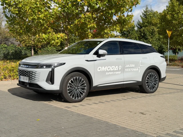 Omoda 9